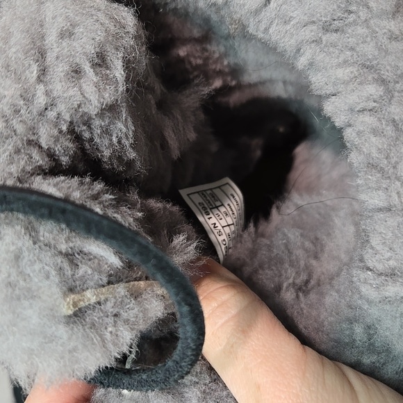 Ugg Australia Women 1892 Tall Leather Sheepskin Lace Up Boots Sz 7 - Picture 13 of 13